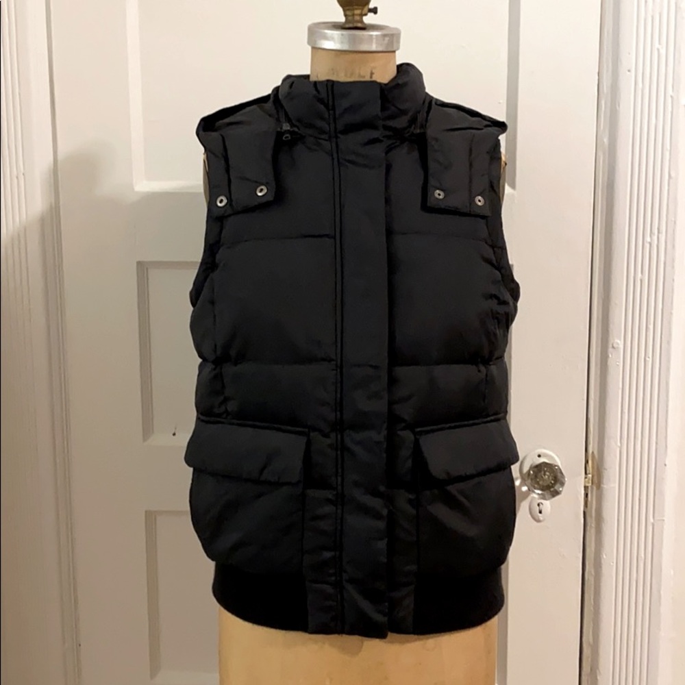 GAP black vest